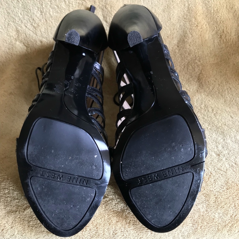 ❌SOLD❌ Nine West Black Leather Lace Up Booties - Picture 6 of 8